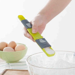 Double-scale adjustable measuring spoons