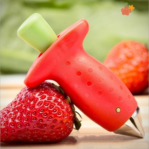 Strawberry pedicle remover